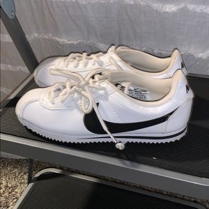 nike sneakers /cortez